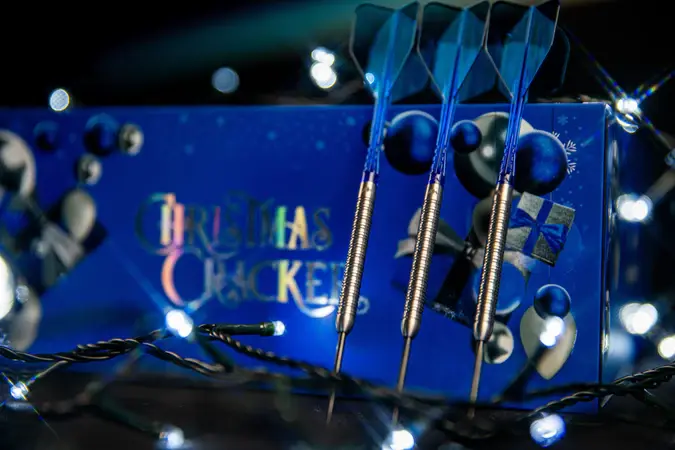 Christmas_Cracker_Darts_1_1.webp